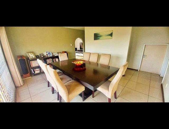 4 BEDROOM HOUSE FOR SALE IN MANOR GARDENS